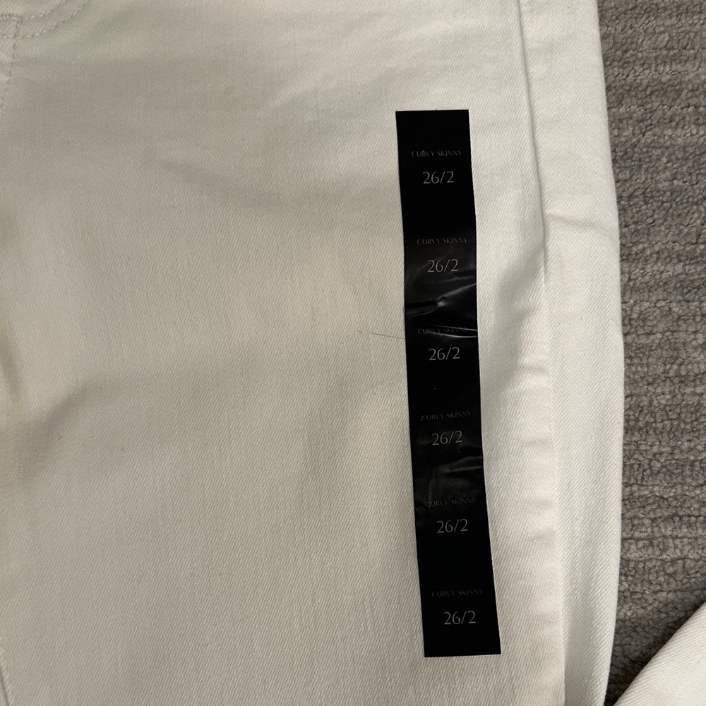 Banana Republic Women's Off-White Skinny Jeans - Picture 3 of 7
